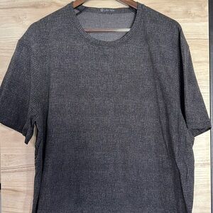 XL Lululemon shirt